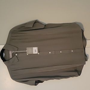 *NWT* Everlane button down
